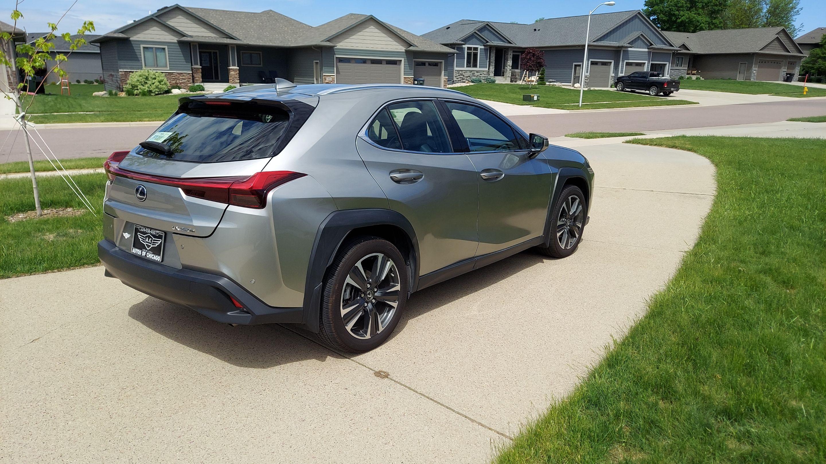 Lexus UX 2019 in Sioux Falls, SD
