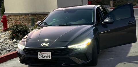 Hyundai Elantra 2024