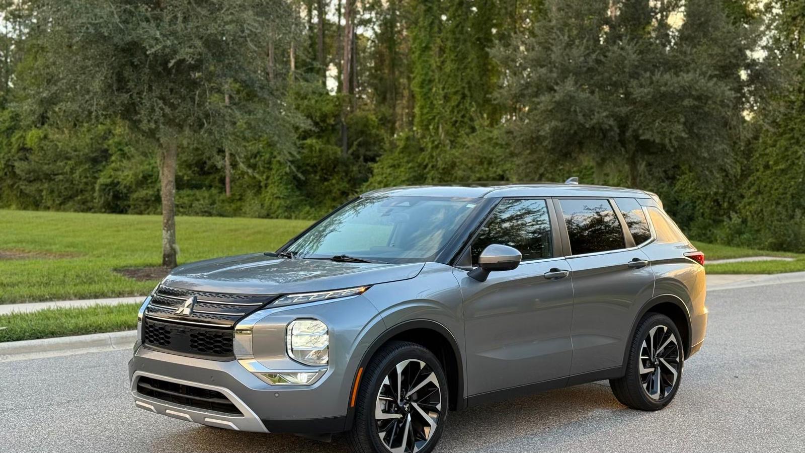 Mitsubishi Outlander 2024 in 