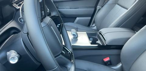 Land Rover Range Rover Velar 2026