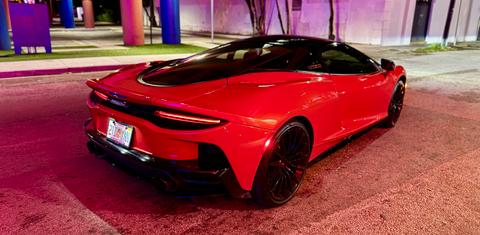 McLaren GT 2023