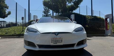 Tesla Model S 2016