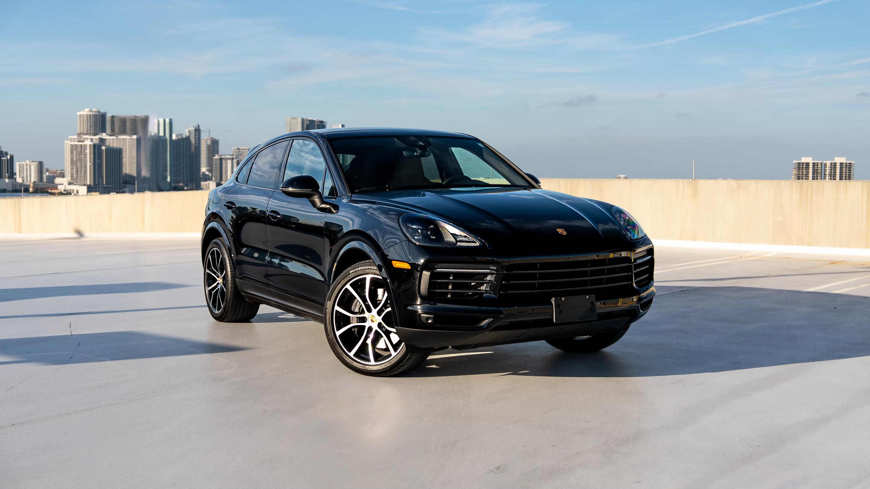 Porsche Cayenne 2023 in Miami, FL
