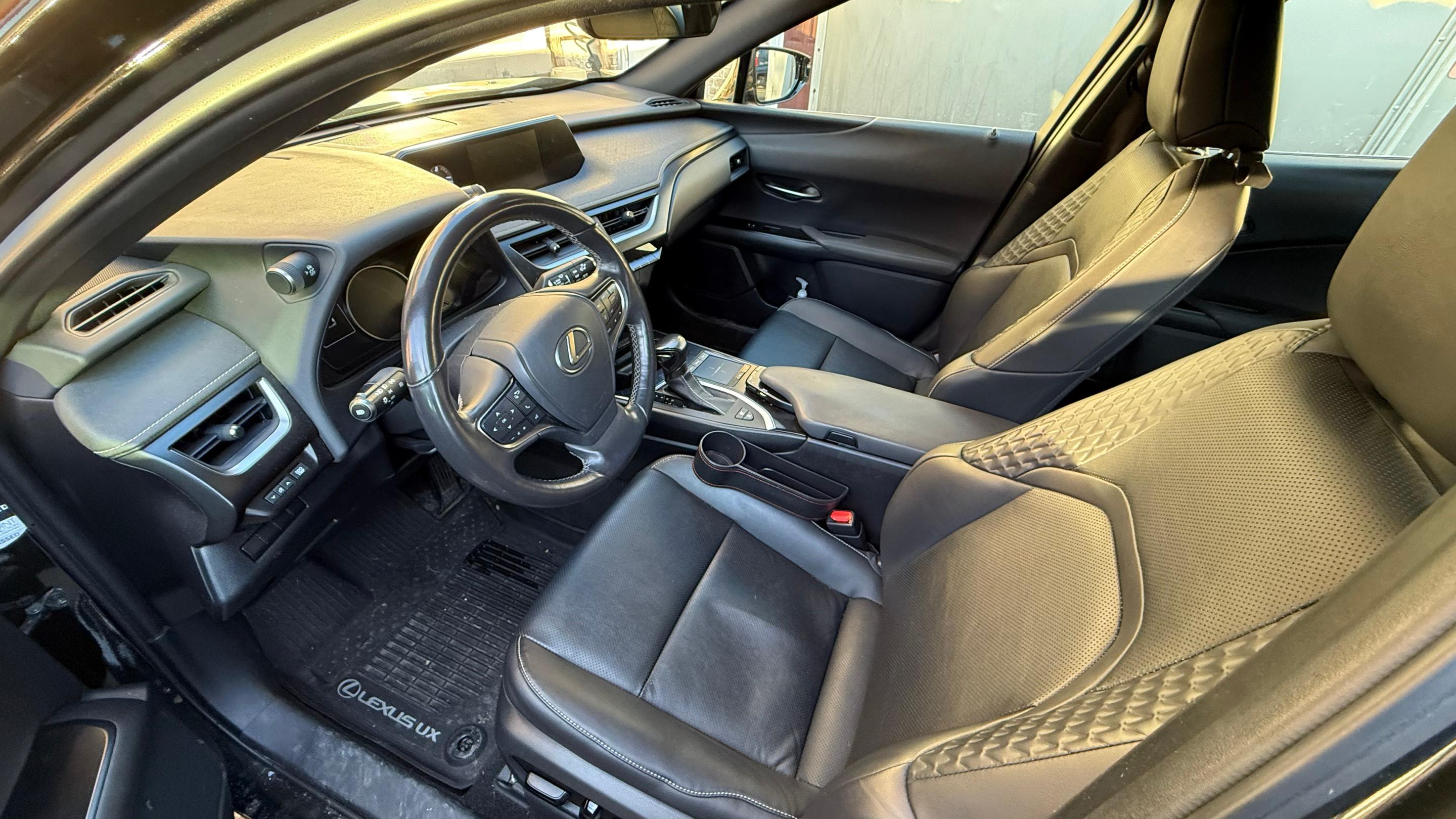 Lexus UX 2019 in 