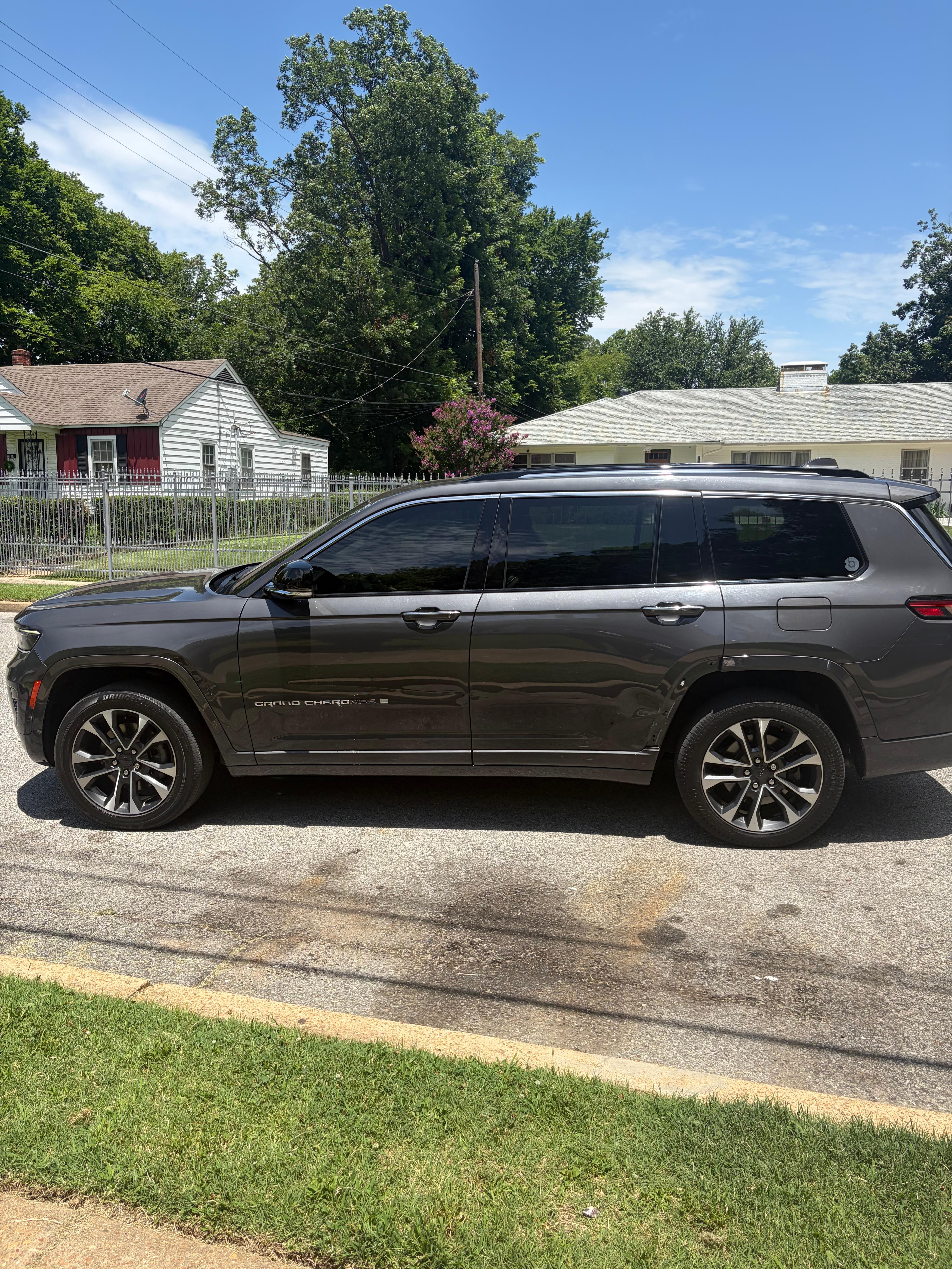 Jeep Grand Cherokee L 2022 in Memphis, TN
