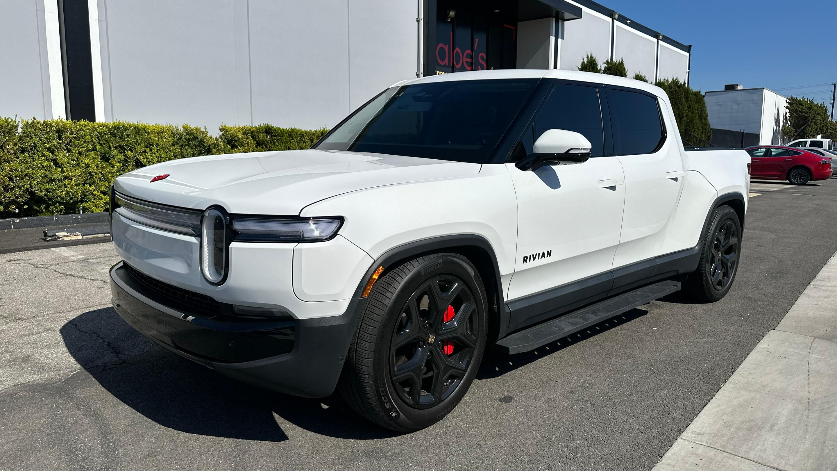 Rivian R1T 2025 in 