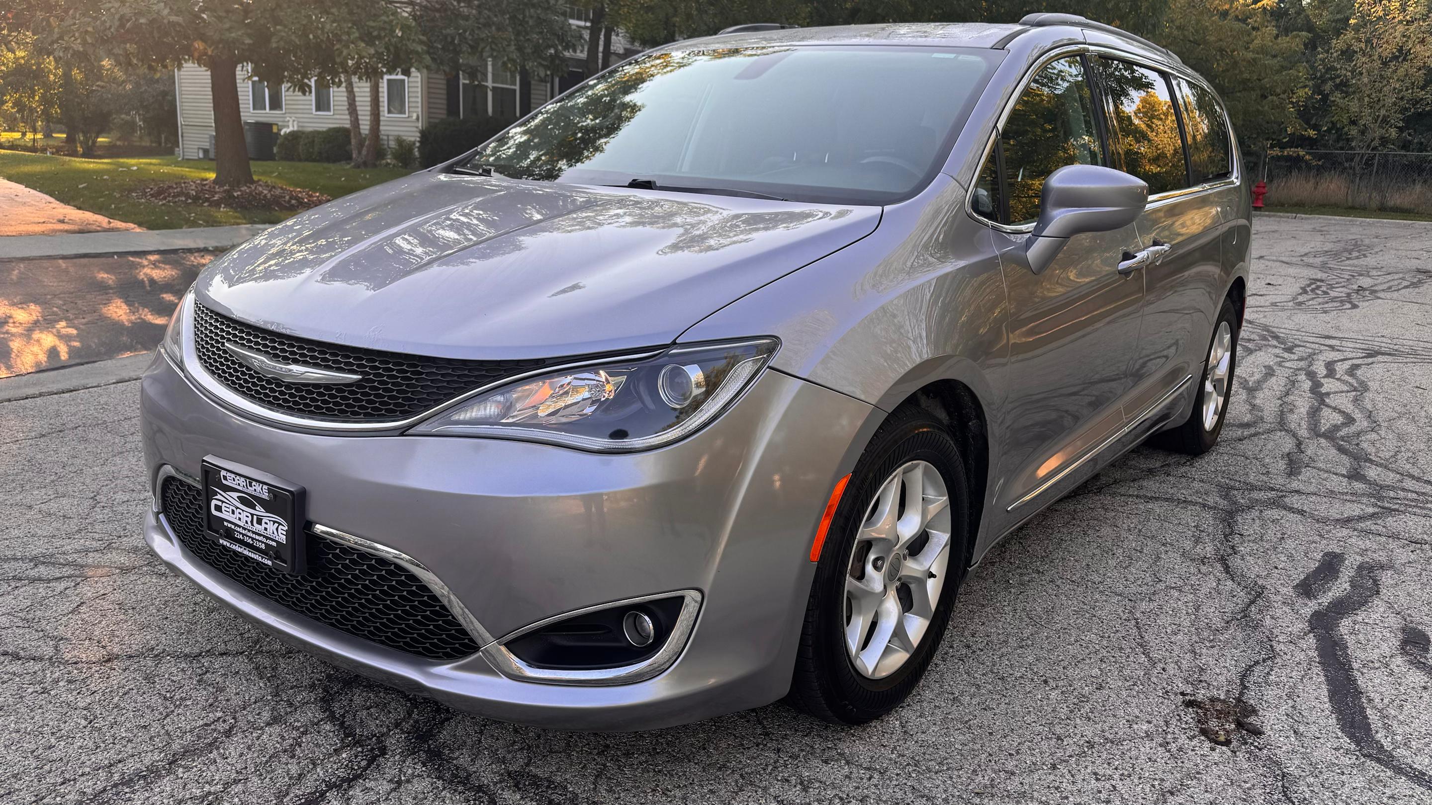 Chrysler Pacifica 2017 in 