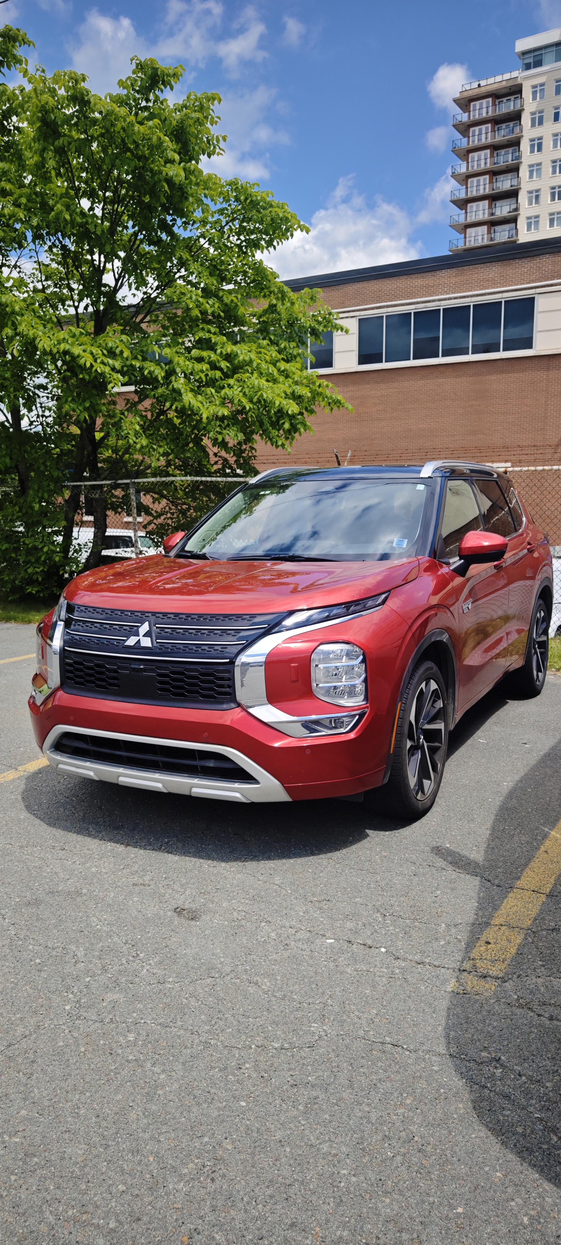 Mitsubishi Outlander Plug-In Hybrid 2025 in Halifax, NS