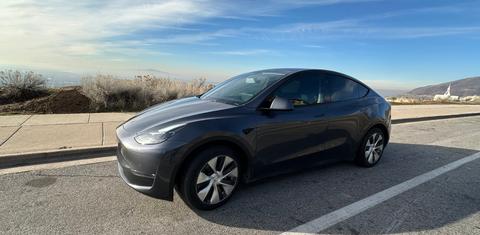 Tesla Model Y 2023