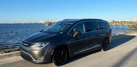 Chrysler Pacifica 2019
