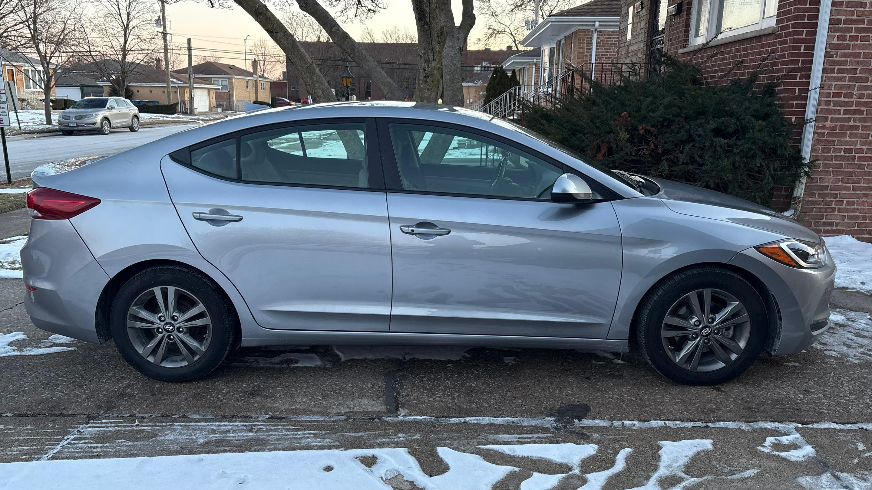 Hyundai Elantra 2017 in Calumet City, IL