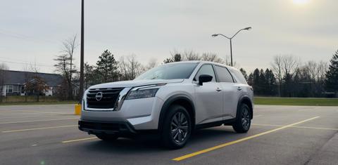 Nissan Pathfinder 2024