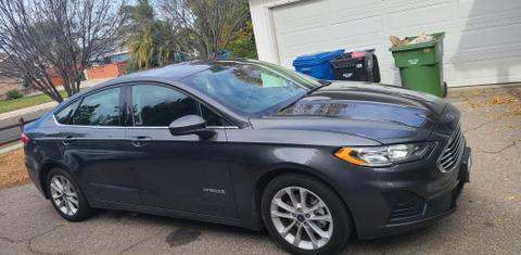 Ford Fusion Hybrid 2019