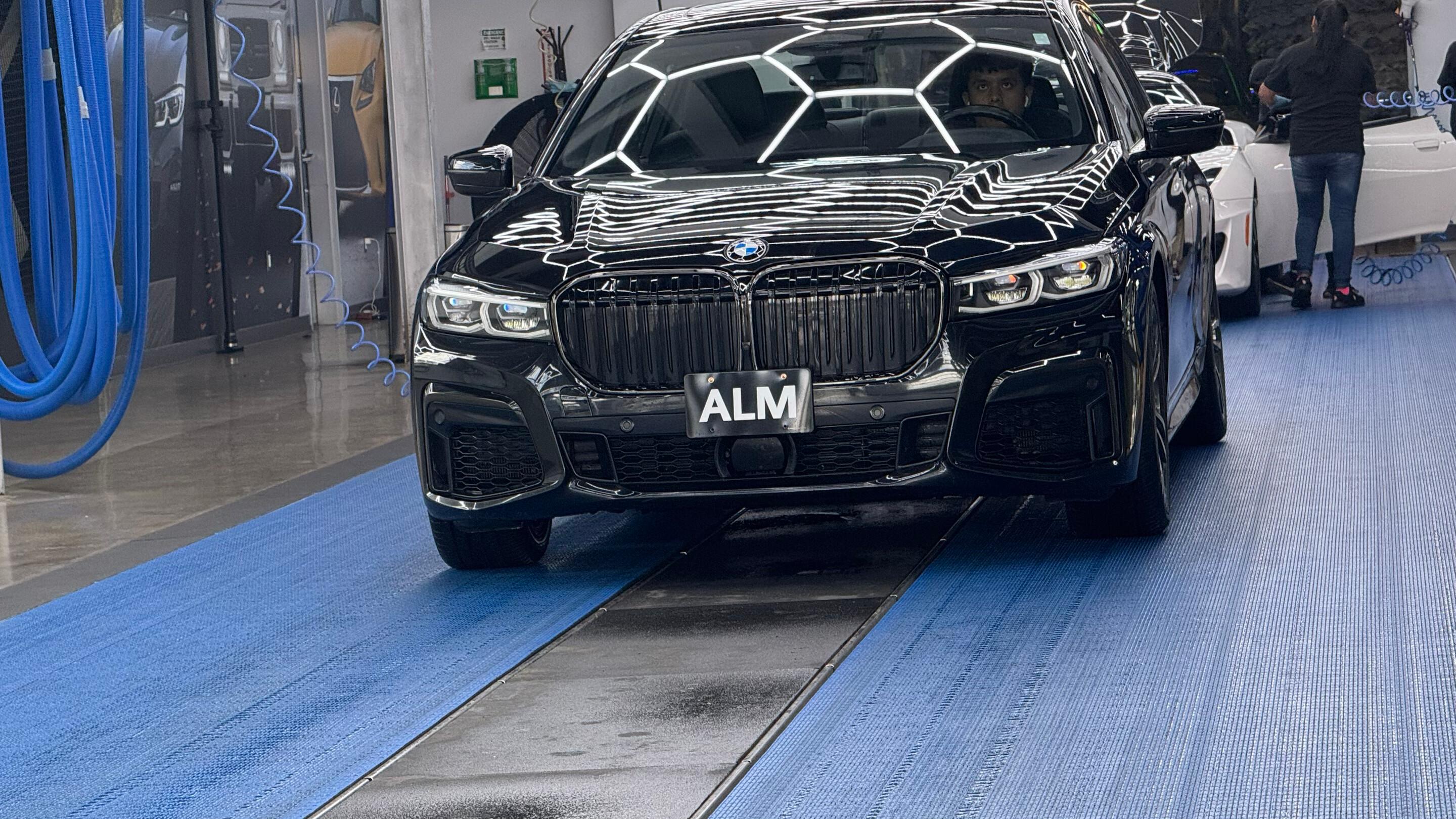BMW 7 Series 2022 in 