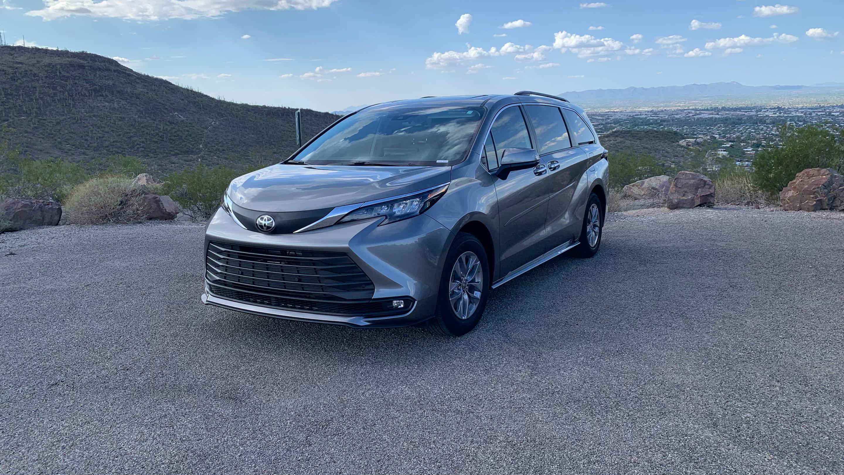 Toyota Sienna 2026 in Tucson, AZ