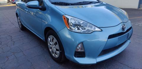 Toyota Prius c 2014