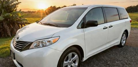 Toyota Sienna 2015