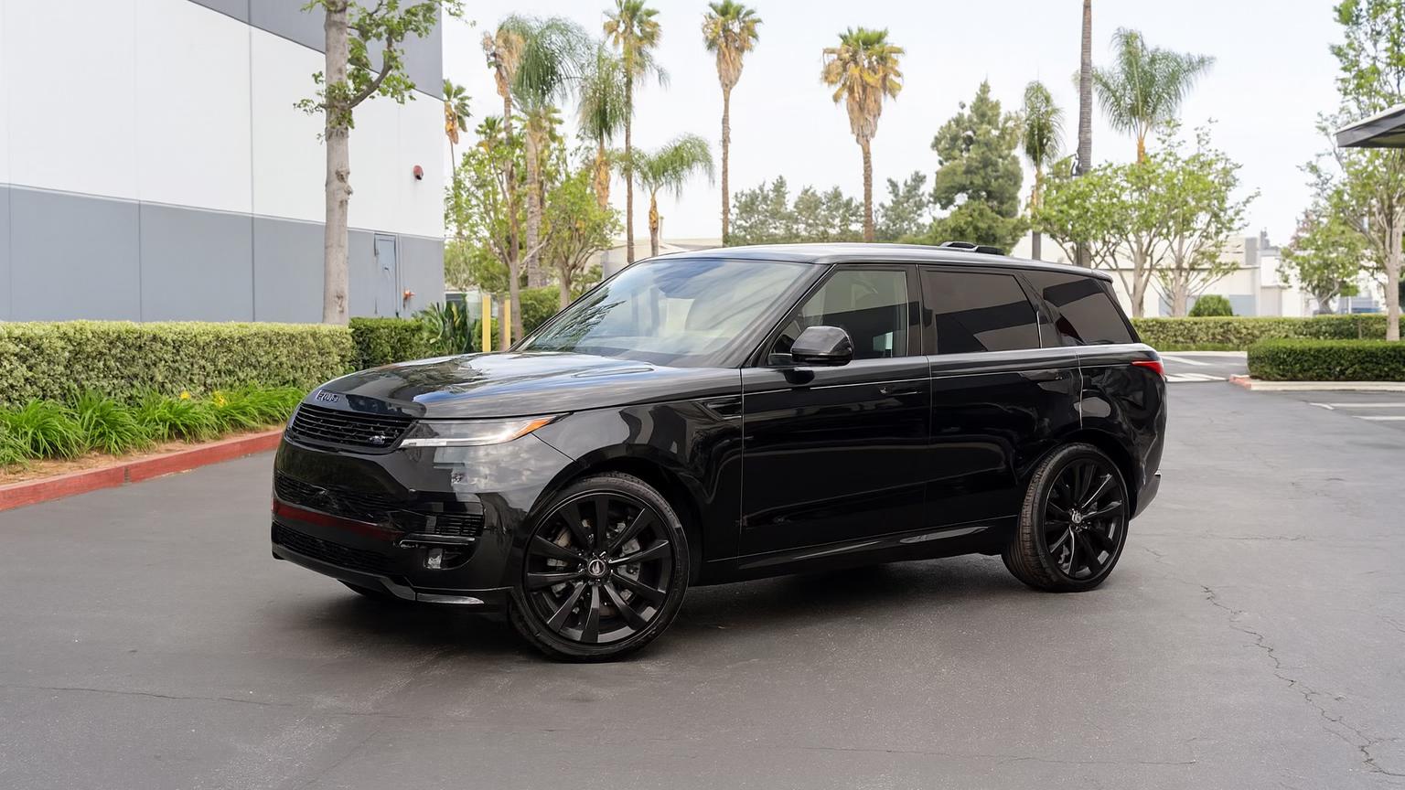 Land Rover Range Rover Sport 2025 in 