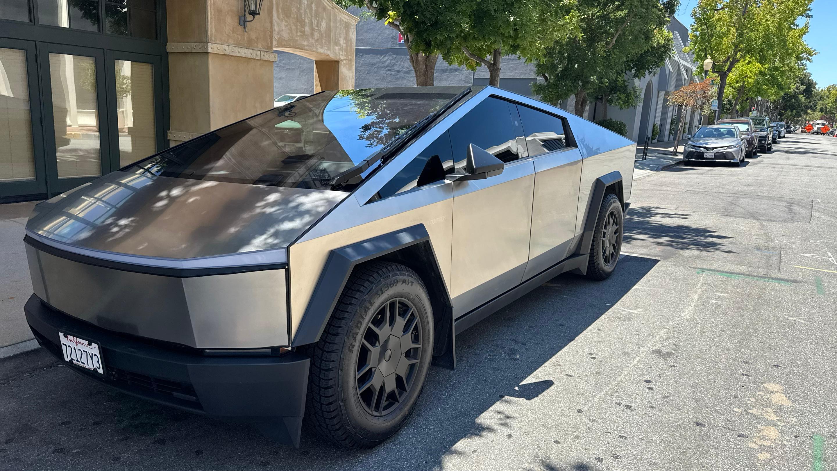 Tesla Cybertruck 2024 in 