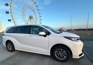 Toyota Sienna car
