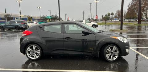 Hyundai Veloster 2013