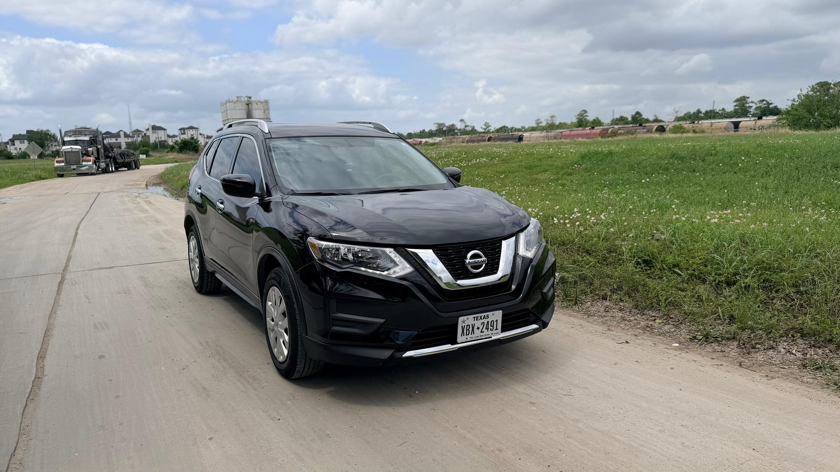 Nissan Rogue 2017 in 