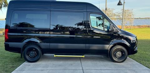 Mercedes-Benz Sprinter 2025