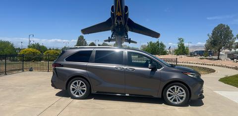 Toyota Sienna 2023