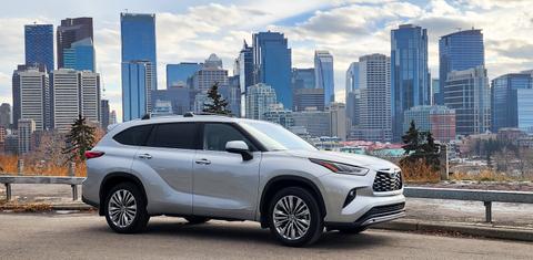 Toyota Highlander Hybrid 2023