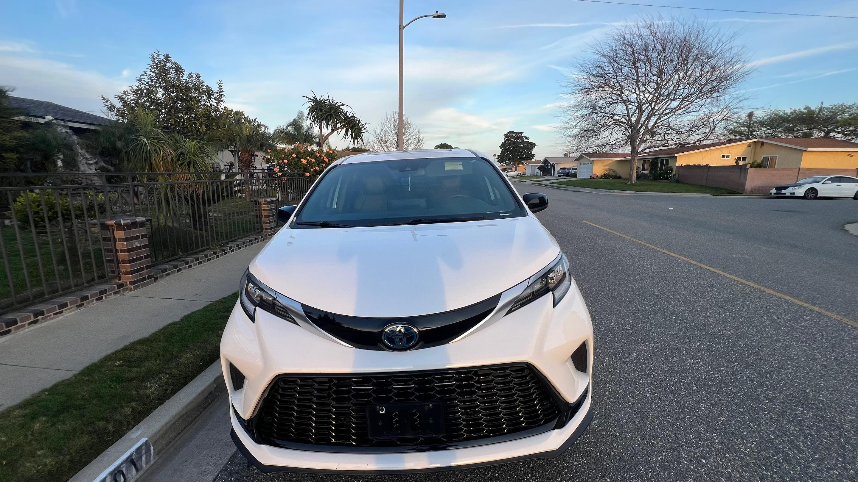 Toyota Sienna 2022 in Anaheim, CA