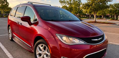 Chrysler Pacifica 2017