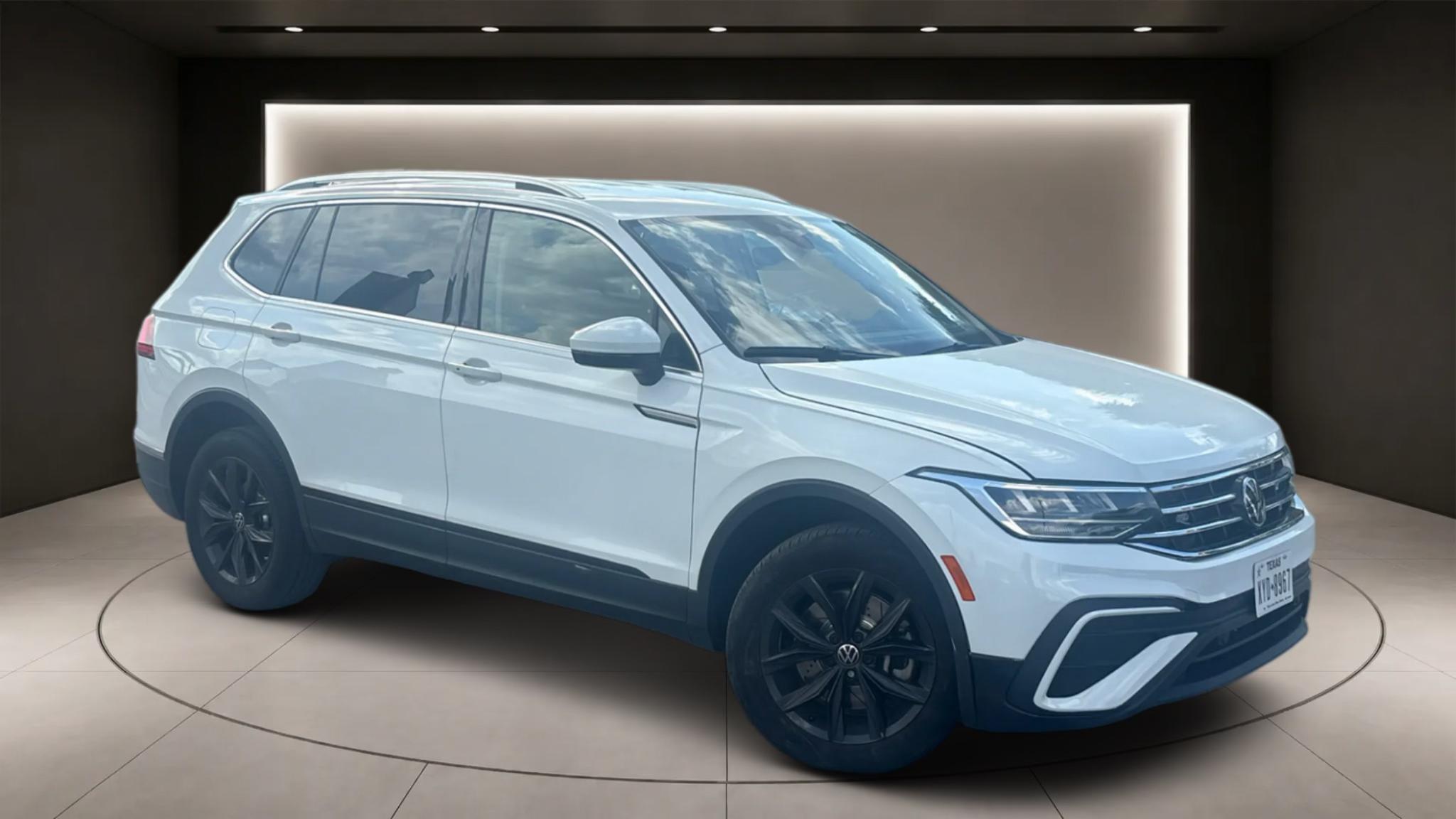Volkswagen Tiguan 2024 in Rosenberg, TX
