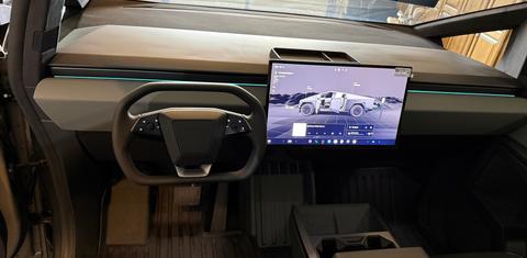 Tesla Cybertruck 2026