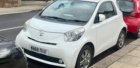 Toyota iQ 2013
