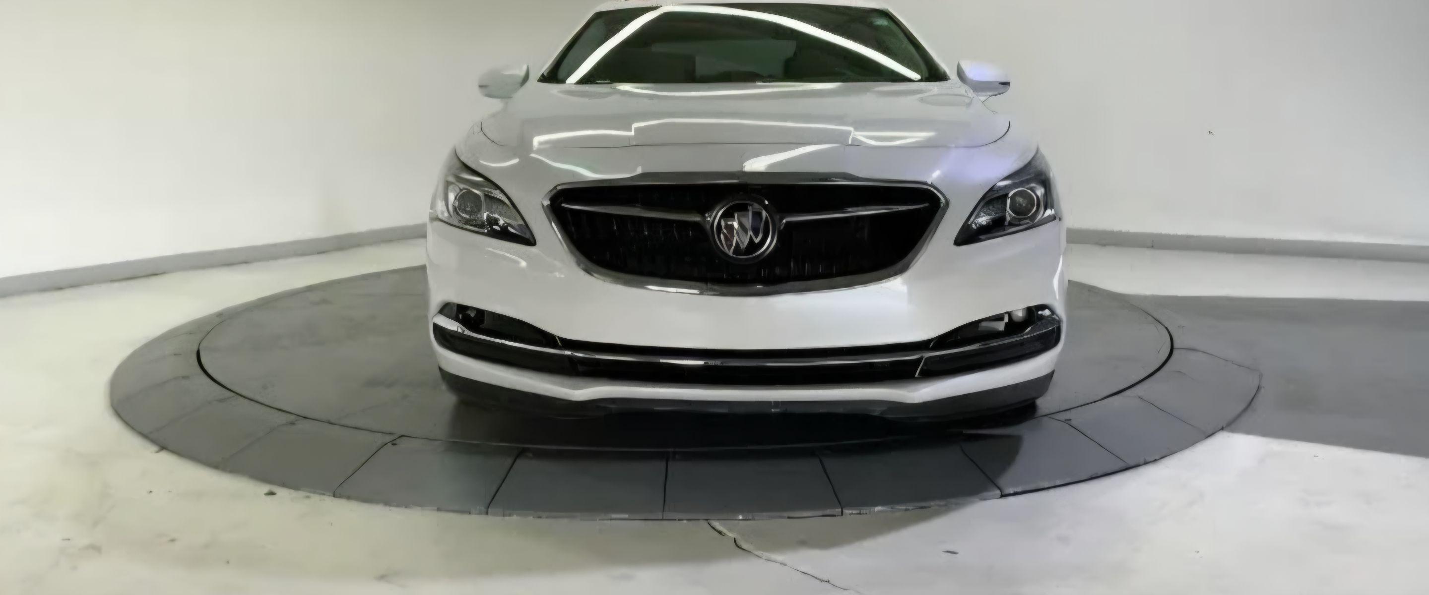 Buick LaCrosse 2017 in Chicago, IL