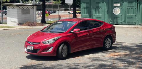 Hyundai ELANTRA 2014