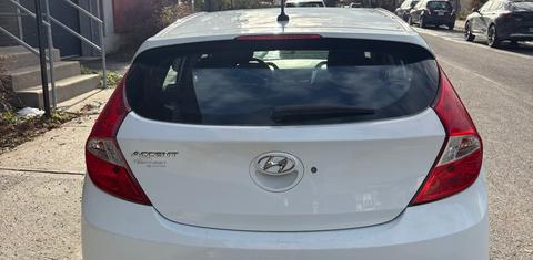 Hyundai Accent 2015
