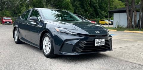 Toyota Camry Hybrid 2025