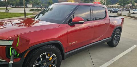 Rivian R1T 2023