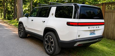 Rivian R1S 2025