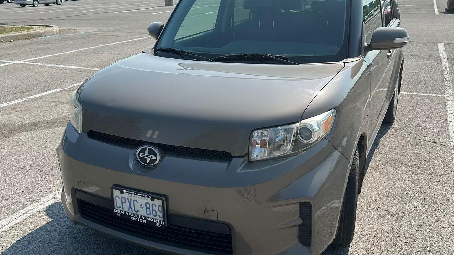 Scion xB 2012 in Toronto, ON