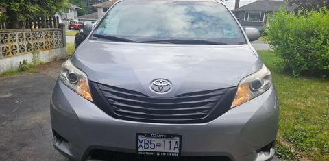 Toyota Sienna 2016