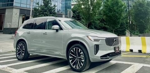Volvo XC90 2025
