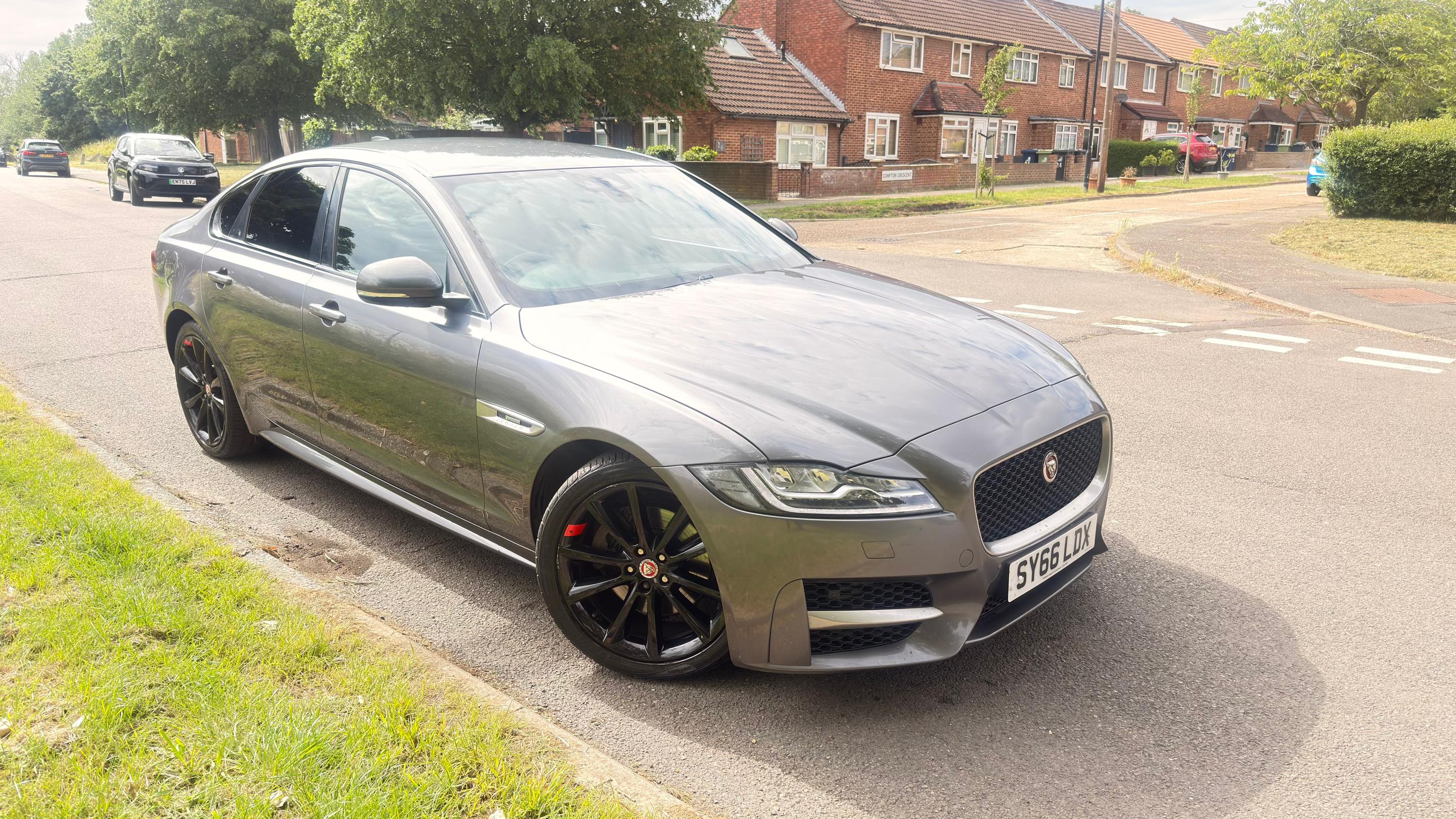 Jaguar XF 2016 in London