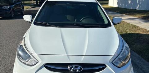 Hyundai Accent 2015