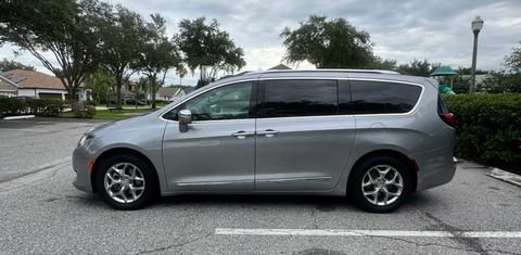 Chrysler Pacifica 2019