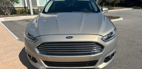 Ford Fusion Hybrid 2015