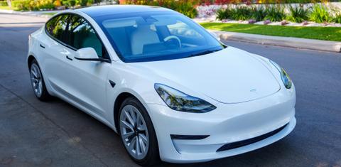 Tesla Model 3 2023