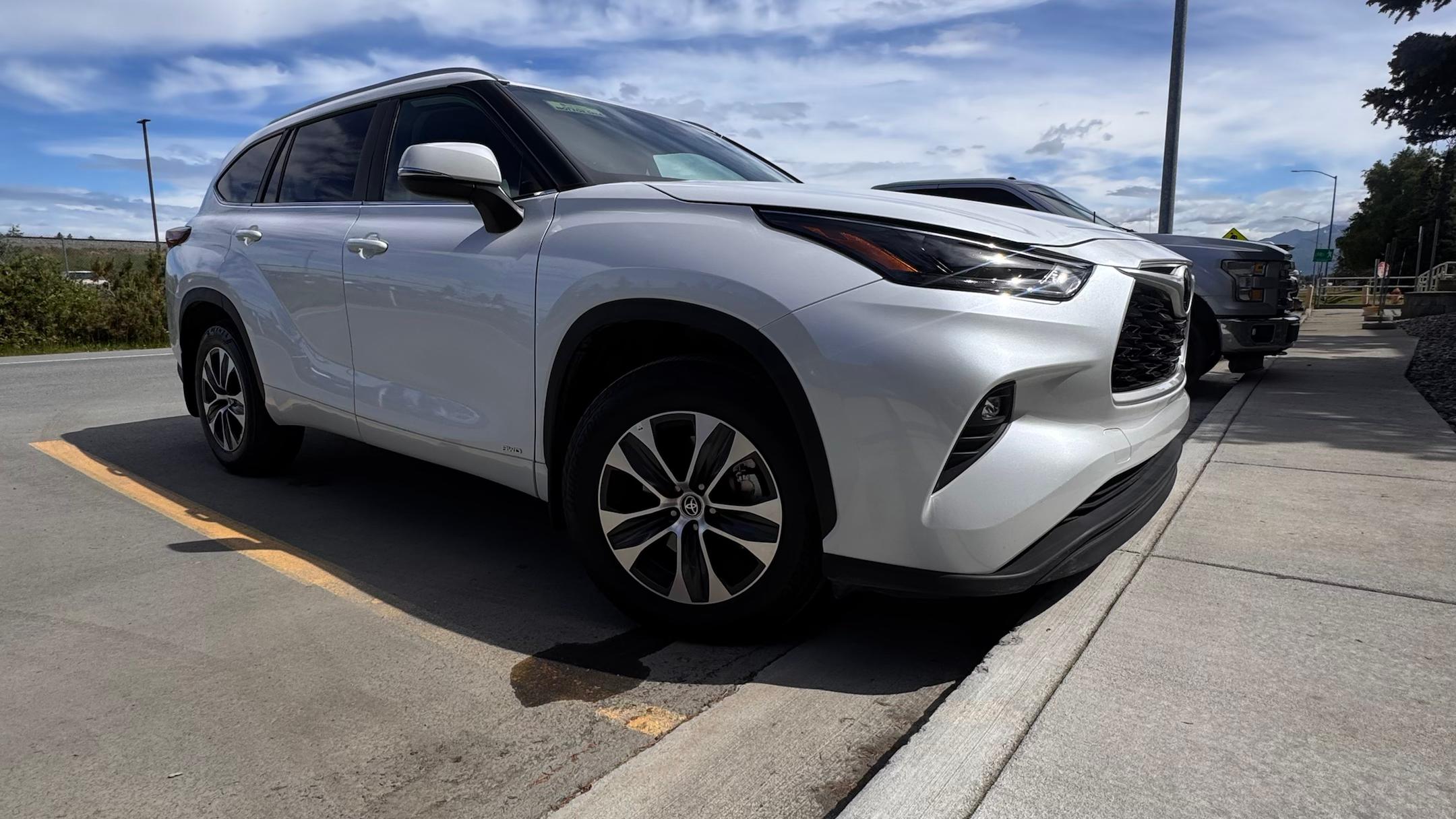 Toyota Highlander Hybrid 2026 in Anchorage, AK