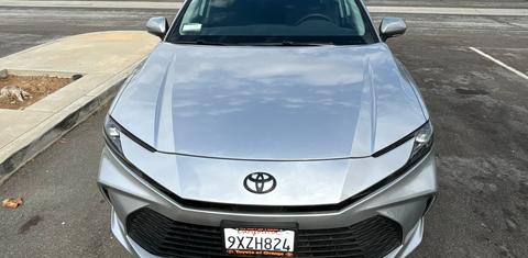 Toyota Camry Hybrid 2026